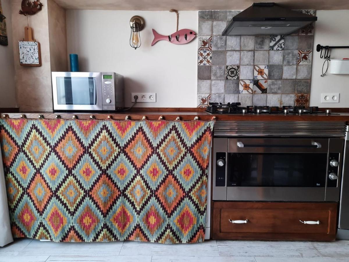 Un Vacacional Con Detalles De Un Hogar Appartement Mairena del Aljarafe